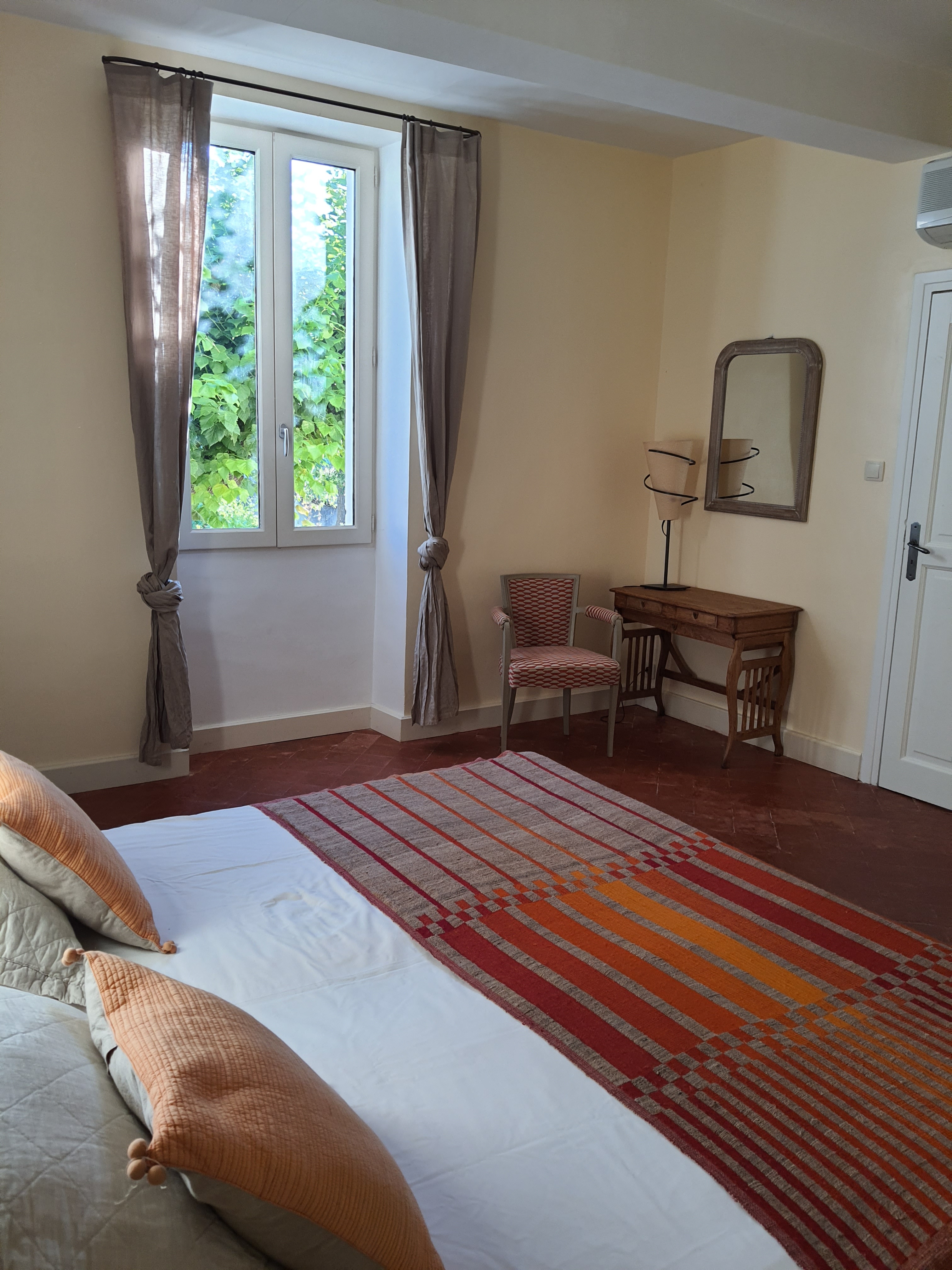 Chambre Orange — accès jardin